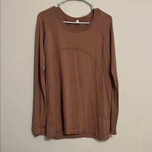 Long sleeve, Lululemon workout top